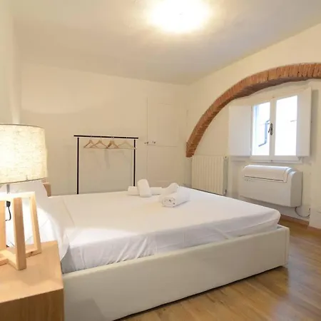 Keys Of Italy - Sprone 15 - 2 Bedroom Family By Ponte Vecchio *