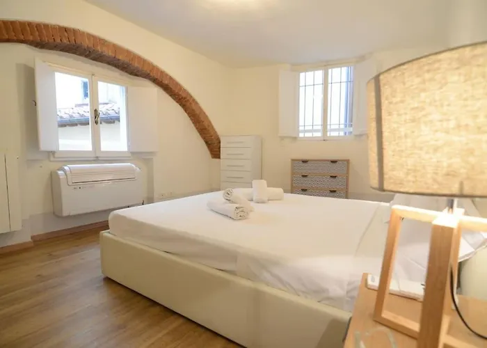 Keys Of Italy - Sprone 15 - 2 Bedroom Family By Ponte Vecchio Apartment *